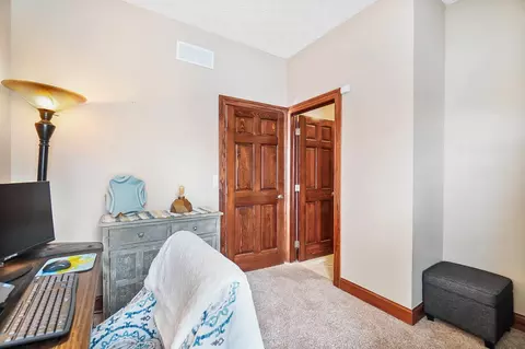 Entry Way - 4977 Dunkerrin Ct, Dublin, OH 43017 photo 4 of 5