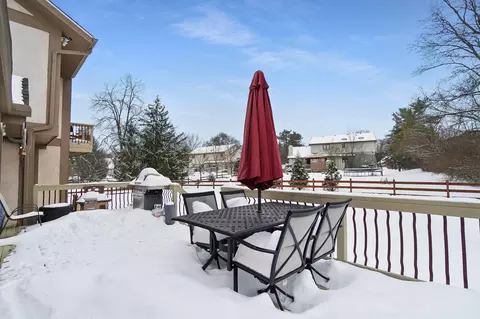 Exterior - 4977 Dunkerrin Ct, Dublin, OH 43017 photo 6 of 16