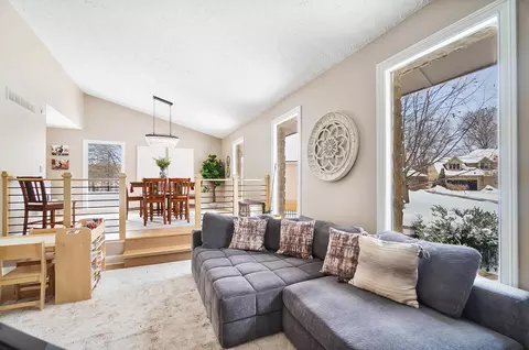 Living - 4977 Dunkerrin Ct, Dublin, OH 43017 photo 8 of 9