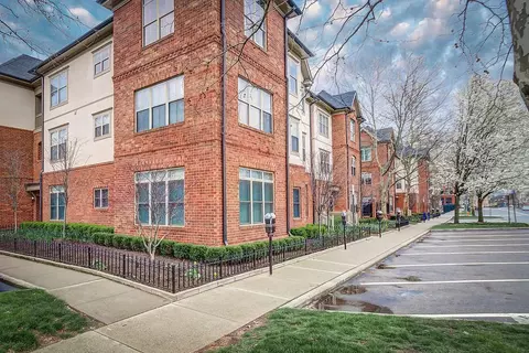 674 Park St, Columbus, OH 43215