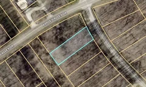 405 Highland Hills Dr, Howard, OH 43028