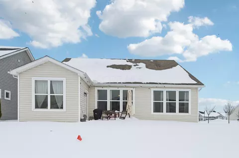 Exterior - 211 Solstice Rd, Delaware, OH 43015 photo 5 of 11