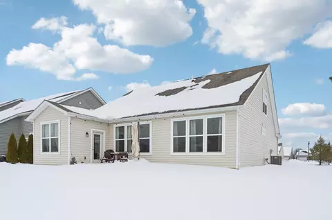 Exterior - 211 Solstice Rd, Delaware, OH 43015 photo 6 of 11