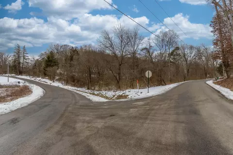 910 Beck Rd SE, Lancaster, OH 43130 photo 3