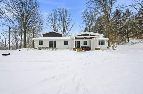 5715 Coonpath Rd NW, Carroll, OH 43112