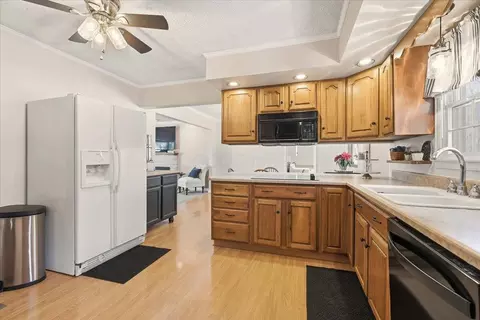 Kitchen - 1818 Bethlehem Rd W, Prospect, OH 43342 photo 2 of 3