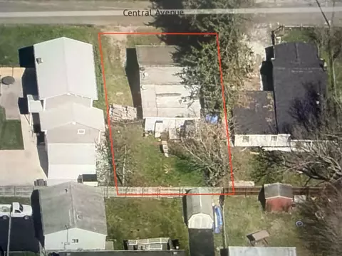 158 Central Ave, Buckeye Lake, OH 43008