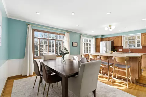 Dining - 534 Walhalla Rd, Columbus, OH 43202 photo 1 of 2