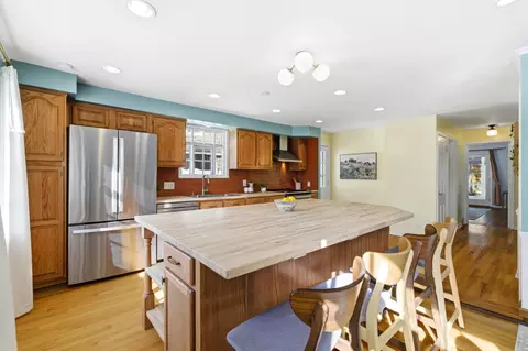 Kitchen - 534 Walhalla Rd, Columbus, OH 43202 photo 3 of 6