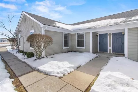 1079 Coventry Way #B, Marysville, OH 43040