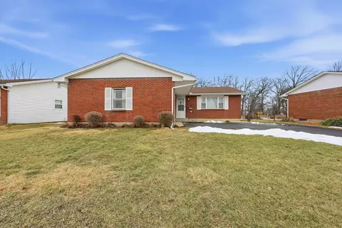 790 Brookdale Dr, West Jefferson, OH 43162