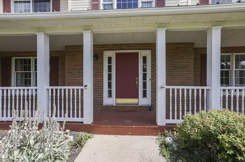 Exterior - 6281 Davis Dr, Newark, OH 43056 photo 2 of 15