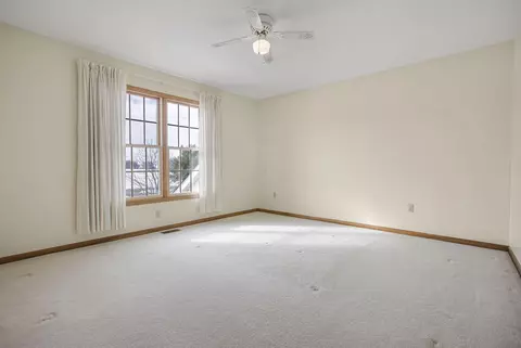 Bedroom - 6281 Davis Dr, Newark, OH 43056 photo 6 of 9