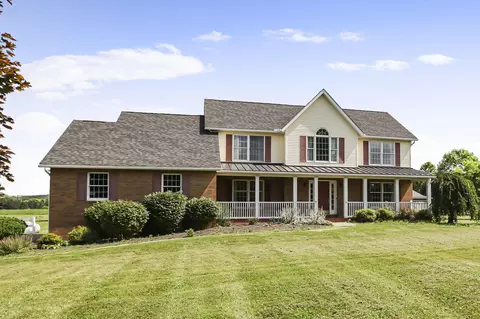 Exterior - 6281 Davis Dr, Newark, OH 43056 photo 1 of 15