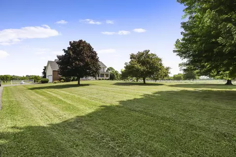 Exterior - 6281 Davis Dr, Newark, OH 43056 photo 9 of 15
