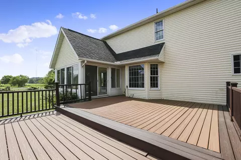 Exterior - 6281 Davis Dr, Newark, OH 43056 photo 3 of 15