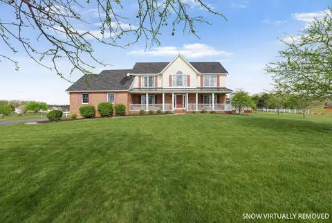 6281 Davis Dr, Newark, OH 43056