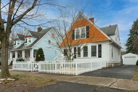 297 N Franklin St, Delaware, OH 43015