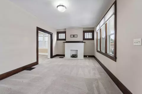 Living - 867 E Wheeling St NE, Lancaster, OH 43130 photo 1 of 5