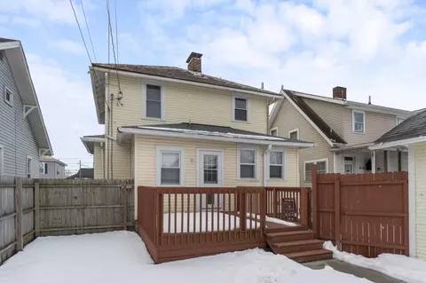 Exterior - 867 E Wheeling St NE, Lancaster, OH 43130 photo 6 of 9