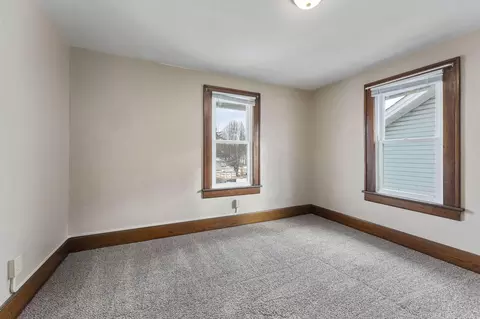 Bedroom - 867 E Wheeling St NE, Lancaster, OH 43130 photo 6 of 7