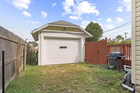 Exterior - 867 E Wheeling St NE, Lancaster, OH 43130 photo 9 of 9