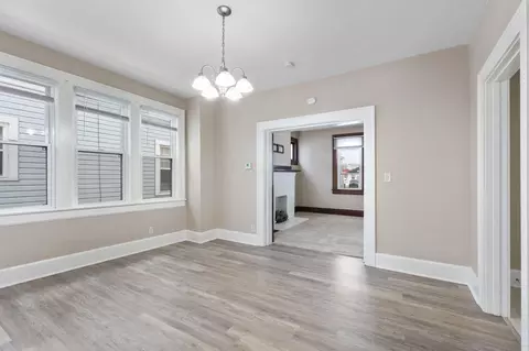 Living - 867 E Wheeling St NE, Lancaster, OH 43130 photo 5 of 5