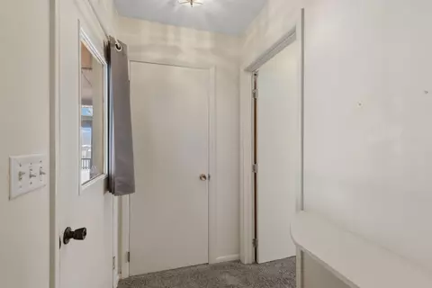 Entry Way - 339 Meadow Ln, Circleville, OH 43113 photo 5 of 6