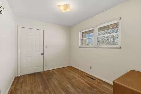 Bedroom - 339 Meadow Ln, Circleville, OH 43113 photo 10 of 10