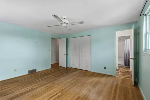 Bedroom - 339 Meadow Ln, Circleville, OH 43113 photo 7 of 10