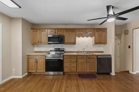 Kitchen - 339 Meadow Ln, Circleville, OH 43113 photo 1 of 2