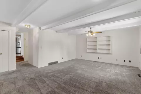Living - 339 Meadow Ln, Circleville, OH 43113 photo 7 of 7