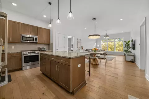 828 Bobcat Ave #203, Columbus, OH 43212
