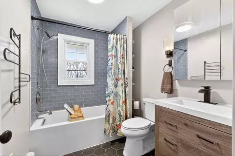 Bath - 501 Park Ave, Prospect, OH 43342 photo 1 of 1