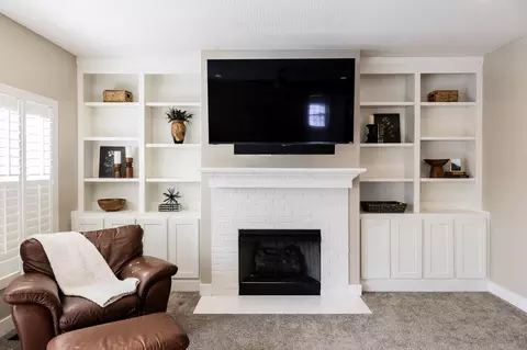 Living - 6334 Artesian Run, Delaware, OH 43015 photo 2 of 2