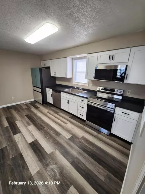 Kitchen - 805 Silver St, Marion, OH 43302 photo 1 of 4