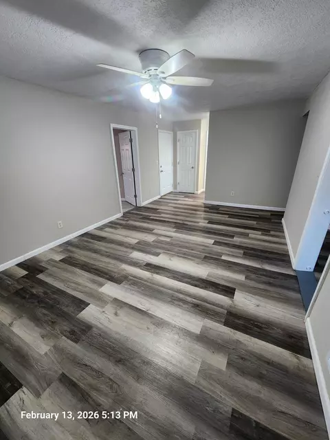 Living - 805 Silver St, Marion, OH 43302 photo 6 of 6