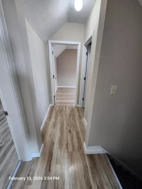 Entry Way - 805 Silver St, Marion, OH 43302 photo 1 of 3