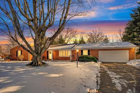 710 Hawthorne Dr, Circleville, OH 43113