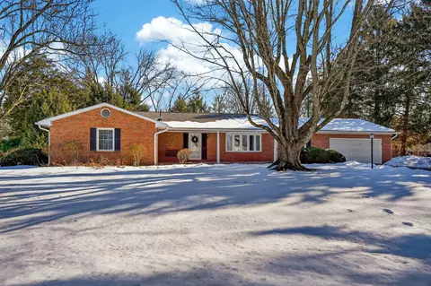 710 Hawthorne Dr, Circleville, OH 43113 photo 2