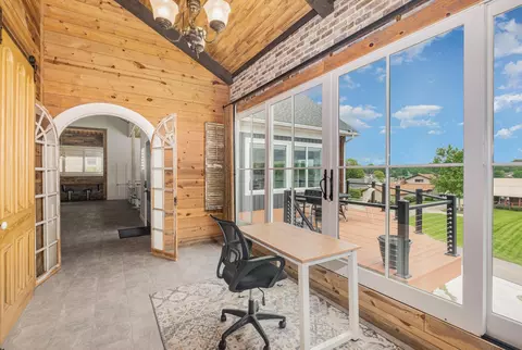 4006 Apple Valley Dr, Howard, OH 43028