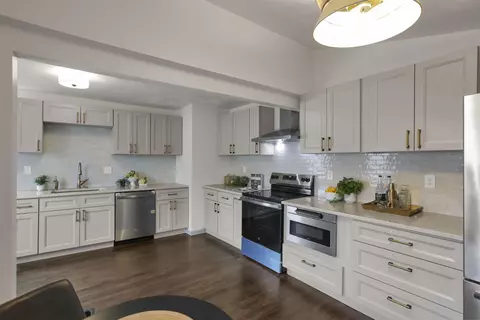 157 N Kellner Rd, Columbus, OH 43209