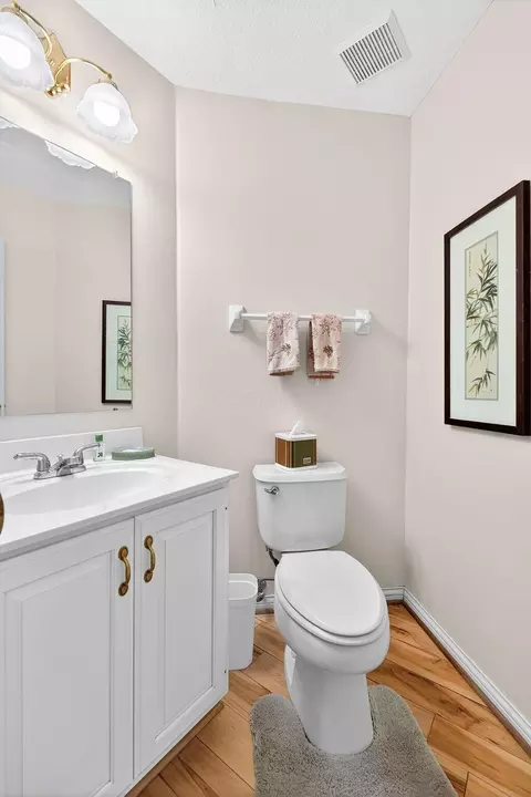 Bath - 5987 Dunabbey Loop, Dublin, OH 43017 photo 1 of 10
