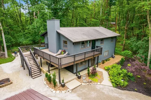 317 Winnebago Ln, Bremen, OH 43107
