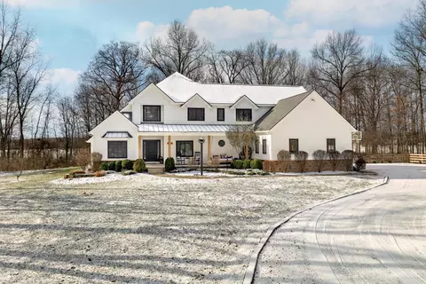 4959 Smothers Rd, Westerville, OH 43081