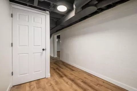 Entry Way - 2585 Eakin Rd, Columbus, OH 43204 photo 2 of 2