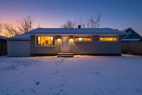 2585 Eakin Rd, Columbus, OH 43204