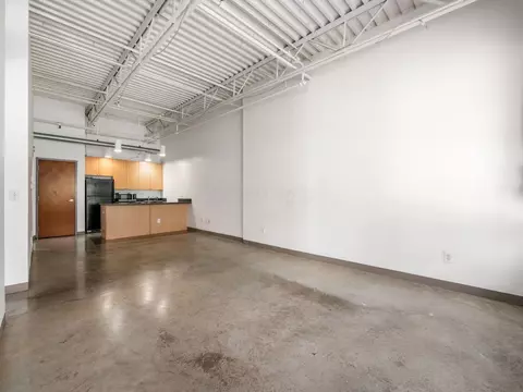 769 N High St #R303, Columbus, OH 43215