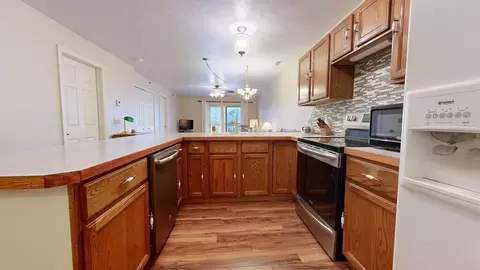 Kitchen - 6035 Lake, Ashtabula, OH 44004 photo 2 of 4