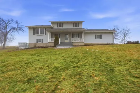 8161 E Hazel Dell Rd, Howard, OH 43028